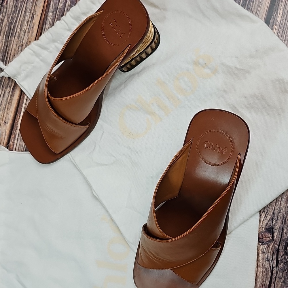 CHLOE` LAIA OCHRE DELIGHT LEATHER BLOCK HEEL SANDALS - Picture 11 of 14